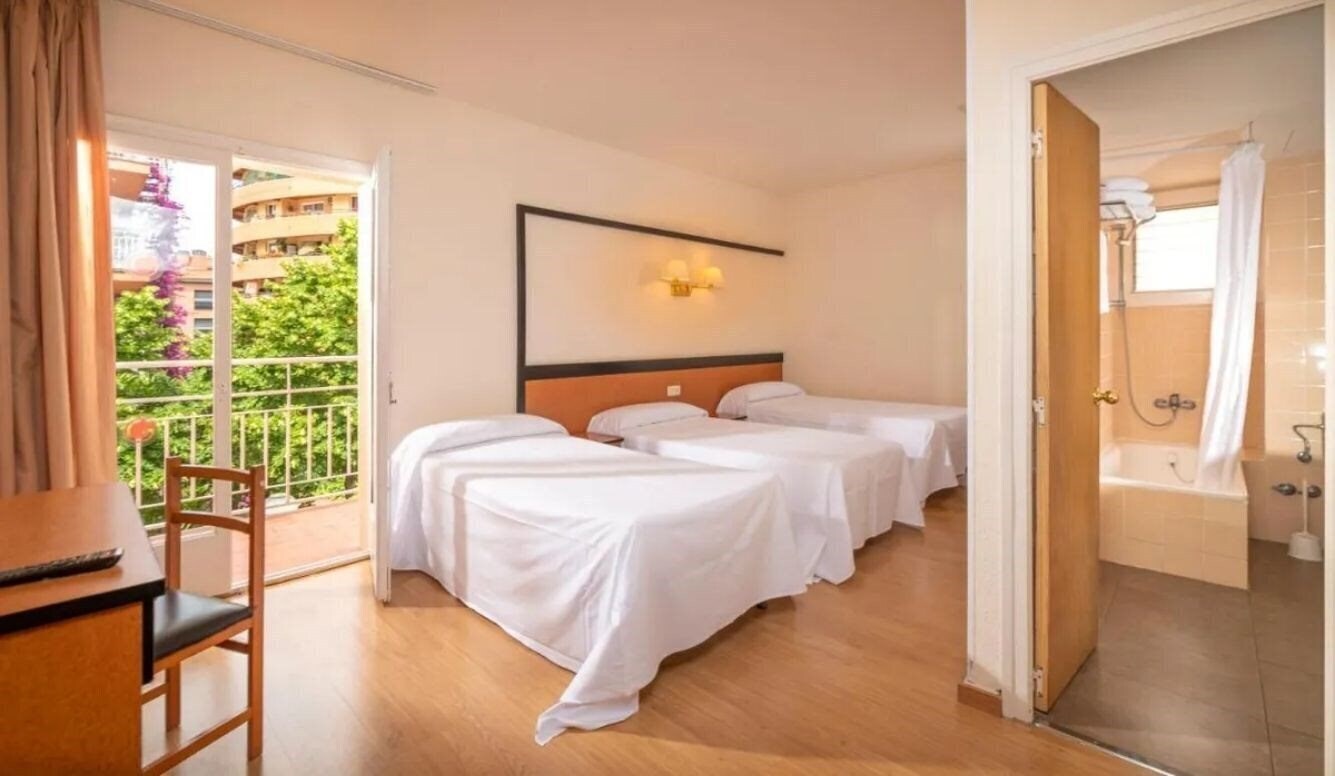 Територія The B&B by Guitart Hotels 3*